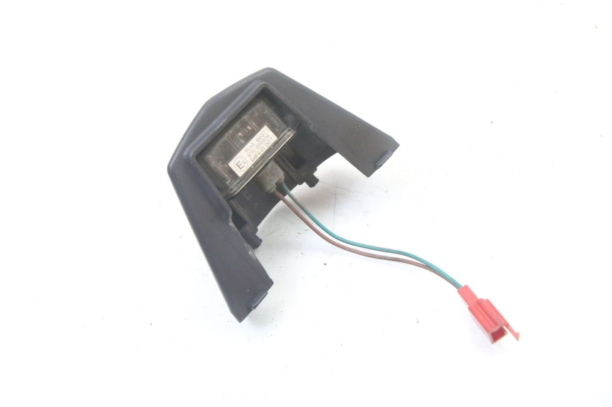 photo de KENNZEICHENBELEUCHTUNG KYMCO DINK STREET 125 (2009 - 2014) - Zoom auf Gebrauchszustand