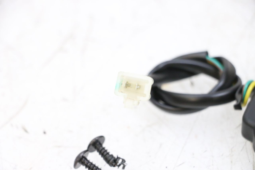 photo de KENNZEICHENBELEUCHTUNG SEGWAY NINEBOT E125S 1 (2022 - 2026) - Zoom auf Gebrauchszustand