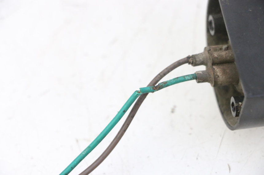 photo de KENNZEICHENBELEUCHTUNG KYMCO GRAND DINK 125 (2008 - 2014) - Zoom auf Gebrauchszustand