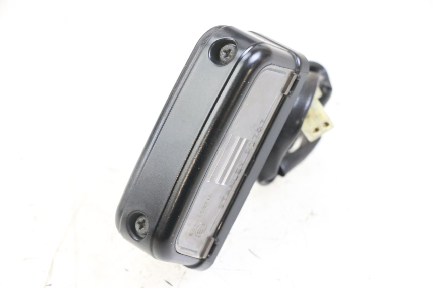 photo de KENNZEICHENBELEUCHTUNG HONDA SH i 300 (2015 - 2020) - Zoom auf Gebrauchszustand