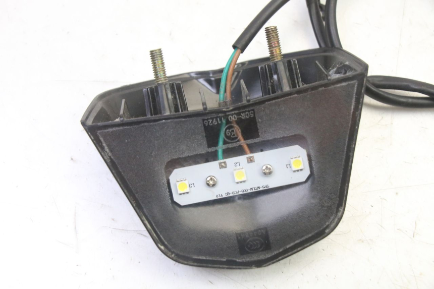 photo de KENNZEICHENBELEUCHTUNG KIDEN KD125-G 125 (2018 - 2022) - Zoom auf Gebrauchszustand