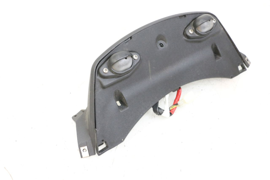 photo de KENNZEICHENBELEUCHTUNG PIAGGIO MP3 HPE 350 (2018 - 2020) - Detailansicht des Bauteils