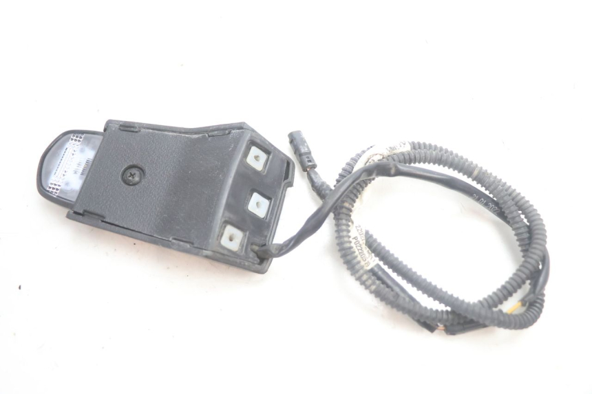 photo de KENNZEICHENBELEUCHTUNG PIAGGIO MP3 HPE 530 (2022 - 2026) - Hauptansicht