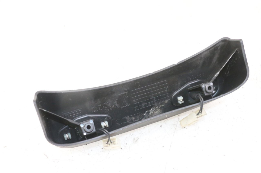 photo de KENNZEICHENBELEUCHTUNG PIAGGIO MP3 LT 400 (2007 - 2012) - Zoom auf Gebrauchszustand