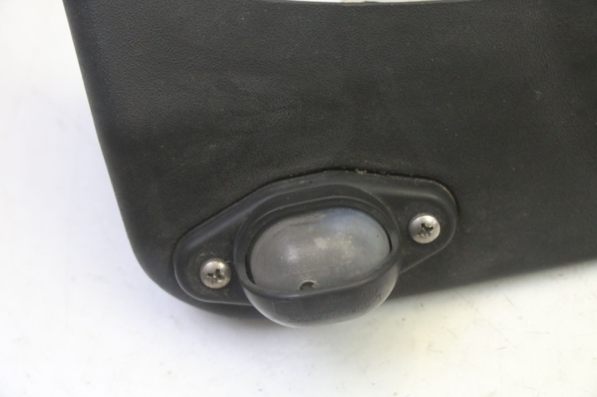 photo de KENNZEICHENBELEUCHTUNG PIAGGIO MP3 LT 300 (2010 - 2016) - Detailansicht des Bauteils