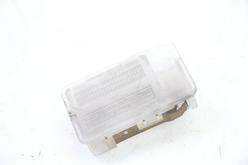 photo de KENNZEICHENBELEUCHTUNG PIAGGIO MP3 500 (2011 - 2015) - Detailansicht des Bauteils