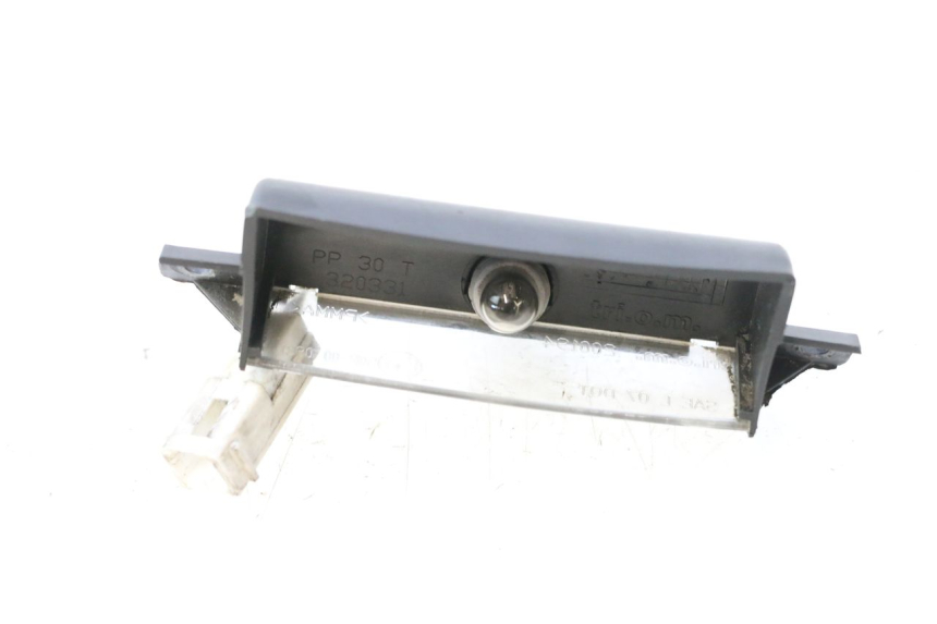photo de KENNZEICHENBELEUCHTUNG PIAGGIO MP3 125 (2006 - 2014) - Detailansicht des Bauteils