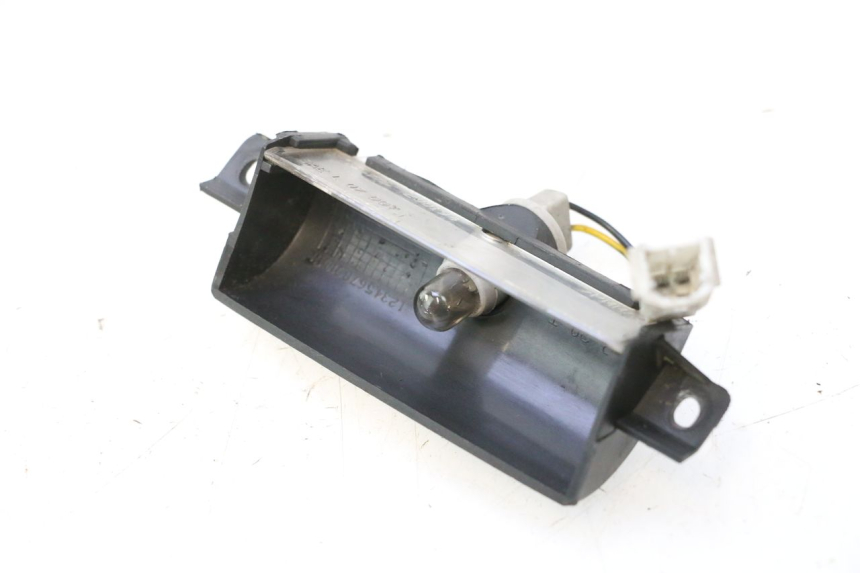 photo de KENNZEICHENBELEUCHTUNG PIAGGIO MP3 125 (2006 - 2014) - Technische Nahaufnahme