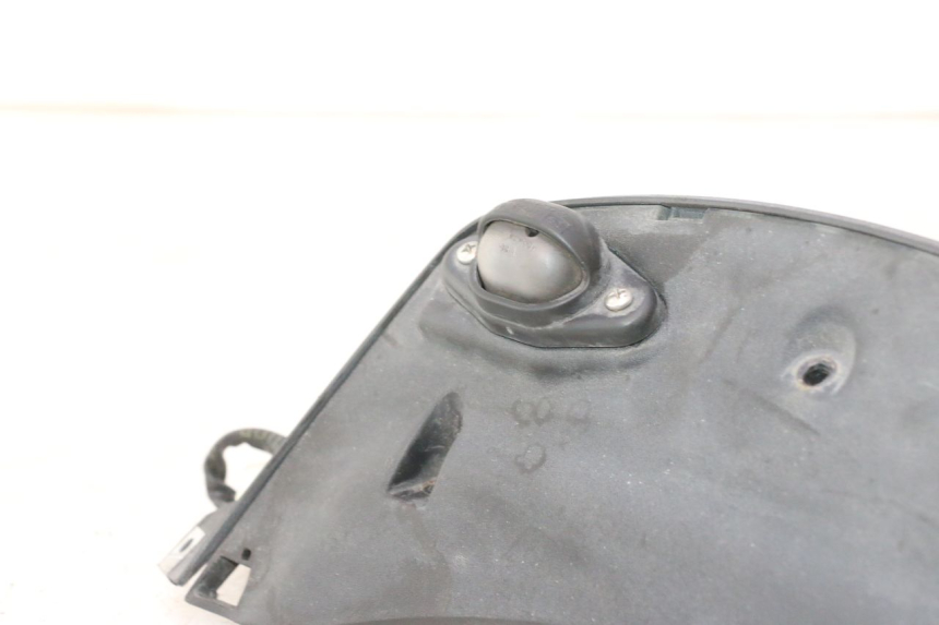 photo de KENNZEICHENBELEUCHTUNG PIAGGIO MP3 500 (2016 - 2018) - Technische Nahaufnahme