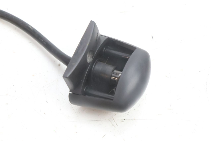 photo de KENNZEICHENBELEUCHTUNG YAMAHA N-MAX NMAX 125 (2021 - 2024) - Detailansicht des Bauteils