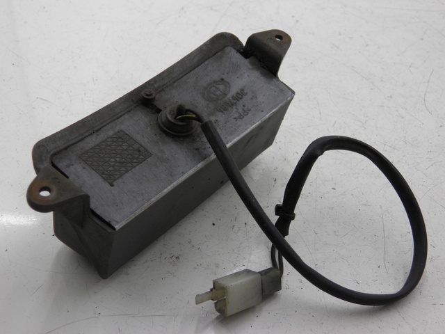 photo de KENNZEICHENBELEUCHTUNG PIAGGIO X9 125 (2000 - 2003) - Detailansicht des Bauteils