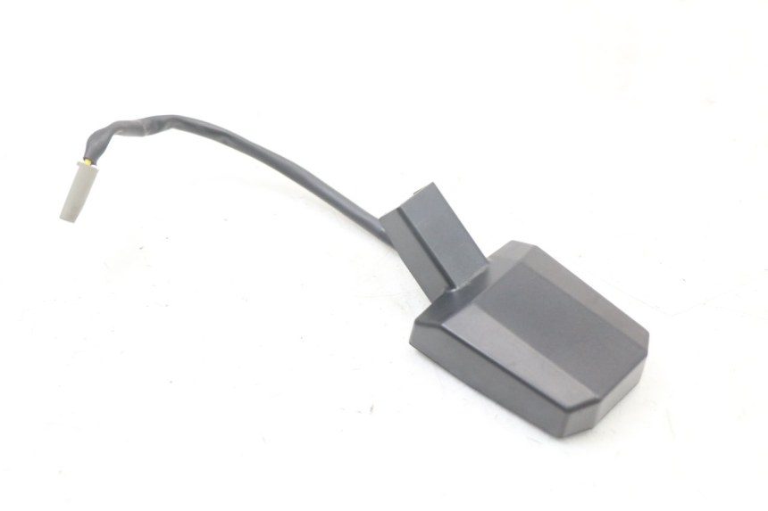 photo de KENNZEICHENBELEUCHTUNG ROYAL ENFIELD SCRAM 411 (2022 - 2024) - Technische Nahaufnahme