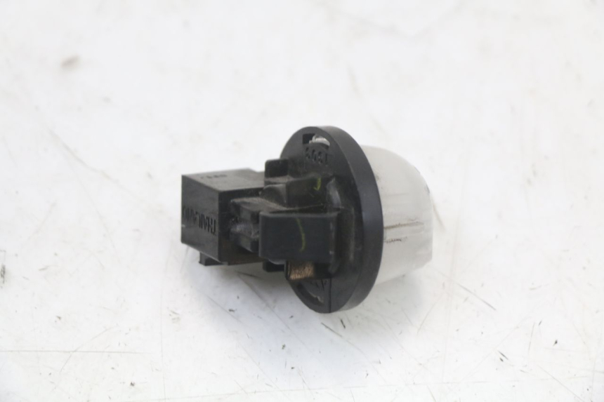 photo de KENNZEICHENBELEUCHTUNG SUZUKI BURGMAN 125 (2018 - 2021) - Zoom auf Gebrauchszustand