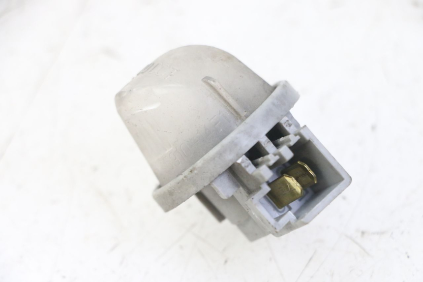 photo de KENNZEICHENBELEUCHTUNG SUZUKI UH BURGMAN 125 (2002 - 2006) - Zoom auf Gebrauchszustand