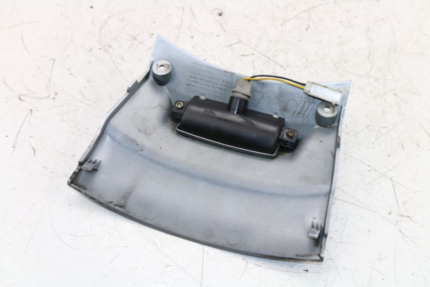 photo de KENNZEICHENBELEUCHTUNG PIAGGIO X8 STREET 125 (2006 - 2007) - Alternative Perspektive