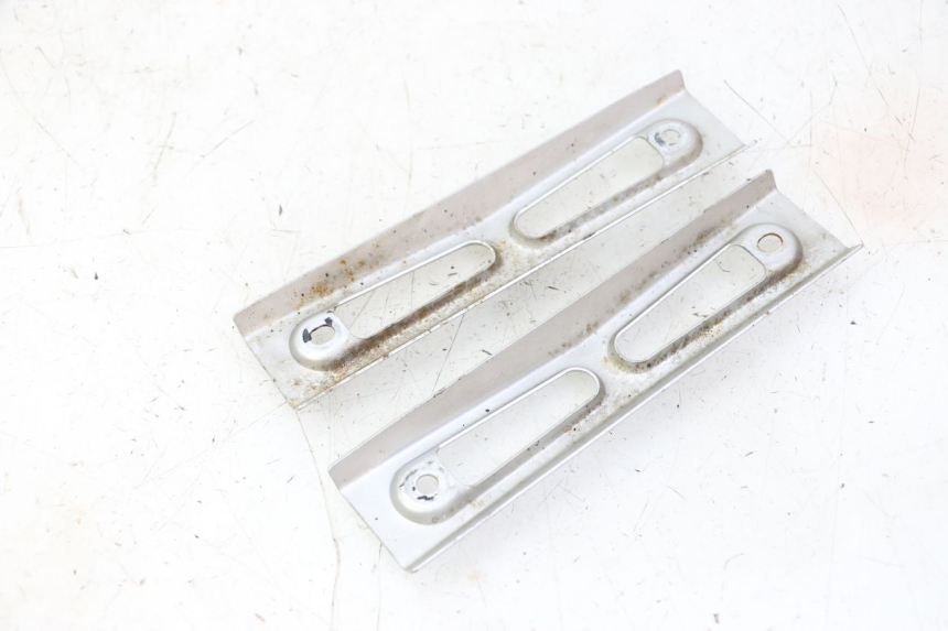 photo de KÜHLER VERKLEIDUNG YAMAHA FZ6 FAZER S2 600 (2007 - 2011) - Detailansicht des Bauteils