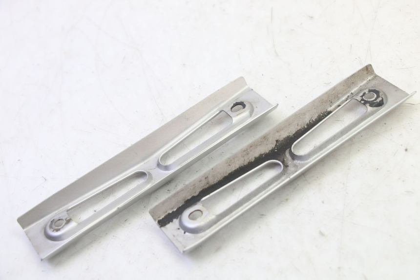 photo de KÜHLER VERKLEIDUNG YAMAHA FZ6 N FAZER 600 (2004 - 2006) - Alternative Perspektive