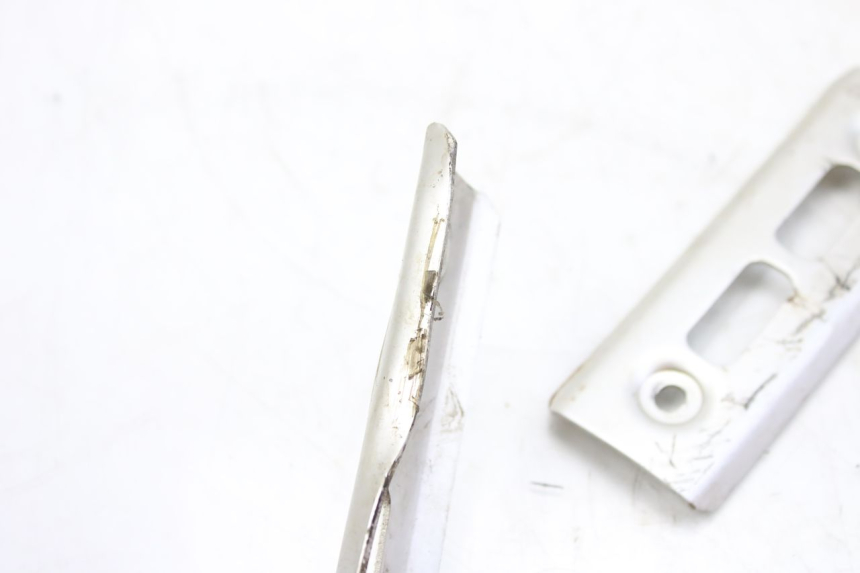 photo de KüHLERGRILL YAMAHA FZS FAZER 600 (1998 - 2001) - Detailansicht des Bauteils