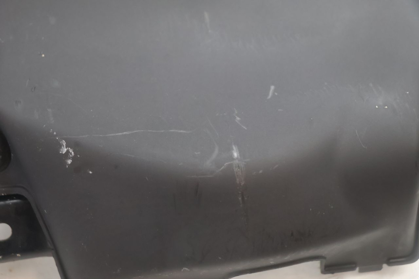 photo de KÜHLER VERKLEIDUNG PIAGGIO MP3 HPE 530 (2022 - 2026) - Detailansicht des Bauteils