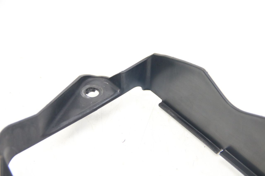 photo de KüHLERVERKLEIDUNG SUZUKI SIXTEEN 125 (2008 - 2010) - Zoom auf Gebrauchszustand