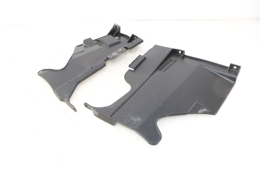 photo de KÜHLER VERKLEIDUNG CAN-AM SPYDER RS 1000 (2008 - 2012) - Alternative Perspektive