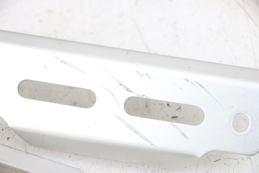 photo de KüHLERGRILL SUZUKI SV N 650 (1999 - 2002) - Zoom auf Gebrauchszustand