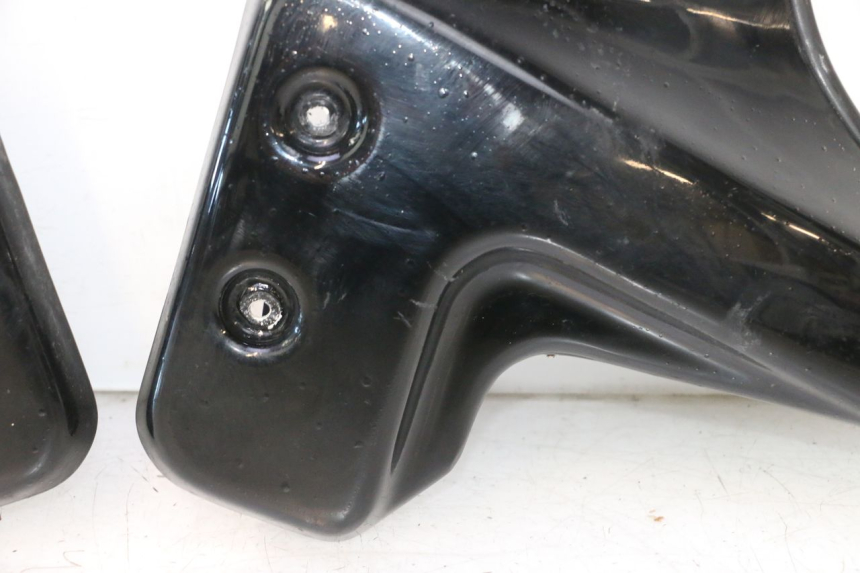 photo de KÜHLER VERKLEIDUNG YAMAHA XJR 1300 (1998 - 2002) - Technische Nahaufnahme