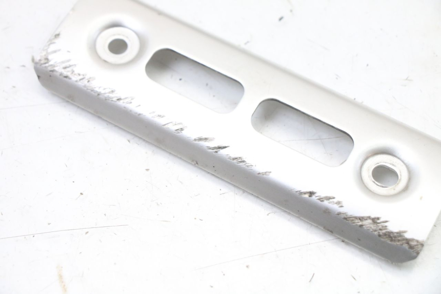 photo de KÜHLER VERKLEIDUNG YAMAHA FZS FAZER 600 (2001 - 2003) - Zoom auf Gebrauchszustand