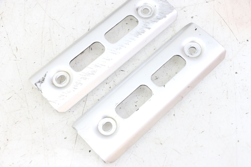 photo de KÜHLER VERKLEIDUNG YAMAHA FZS FAZER 600 (2001 - 2003) - Technische Nahaufnahme