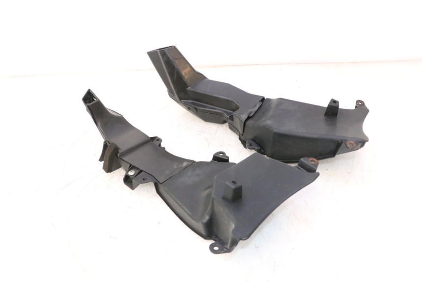 photo de KÜHLER VERKLEIDUNG YAMAHA YZF R6 600 (2008 - 2009) - Technische Nahaufnahme