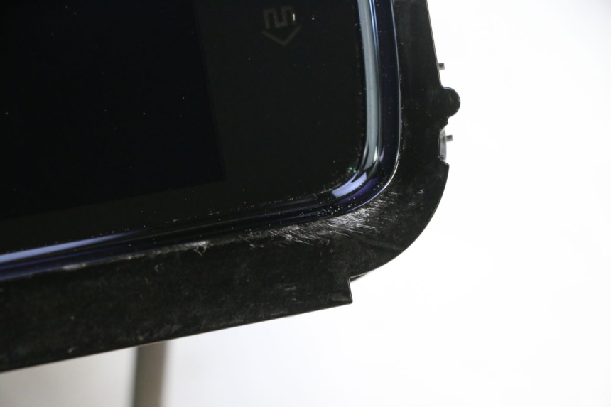 photo de MULTIMEDIA-DISPLAY HARLEY DAVIDSON ROAD GLIDE FLTRXSE 1920 (2018 - 2022) - Zoom auf Gebrauchszustand