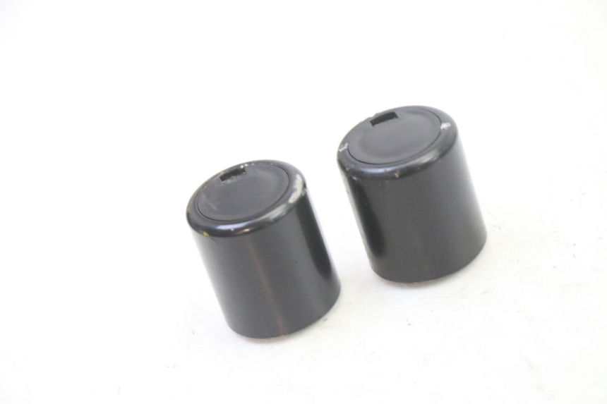 photo de LENKERENDEN SUZUKI GSR 750 (2011 - 2017) - Hauptansicht