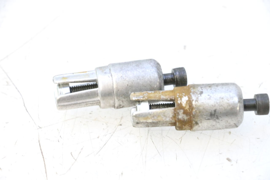 photo de LENKERENDSTüCK YAMAHA YP MAJESTY 125 (2002 - 2006) - Zoom auf Gebrauchszustand