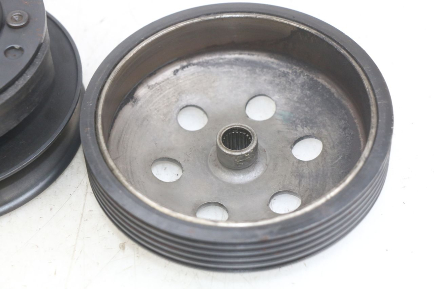 photo de KUPPLUNG KYMCO AGILITY NAKED RENOUVO 2T 50 (2011 - 2018) - Technische Nahaufnahme