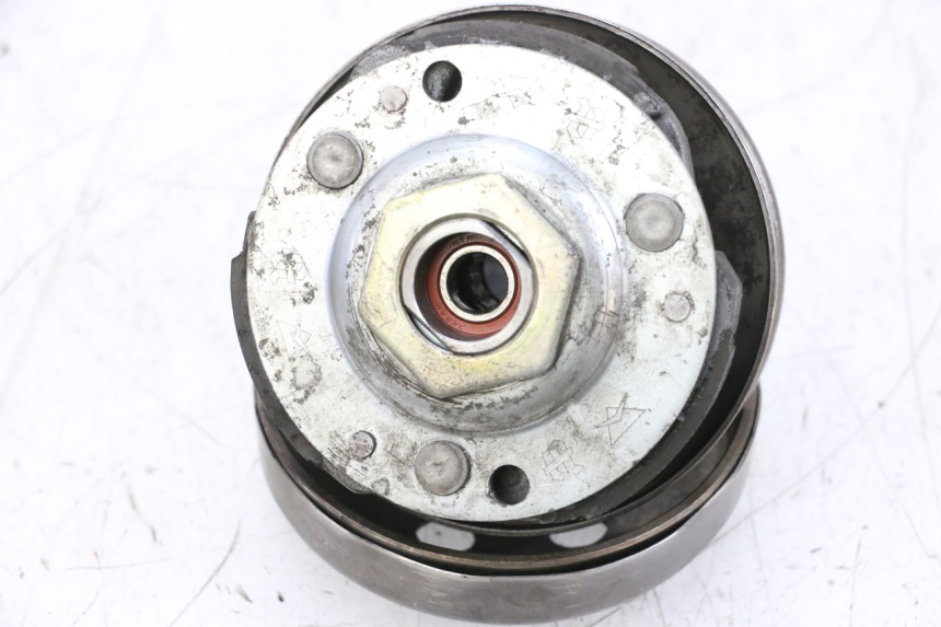 photo de KUPPLUNG MBK BOOSTER SPIRIT NAKED 50 (2004 - 2017) - Zoom auf Komponenten