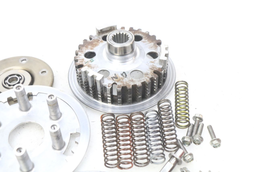 photo de KUPPLUNG ROYAL ENFIELD BULLET CLASSIC 500 (2017 - 2020) - Hochauflösende Nahaufnahme