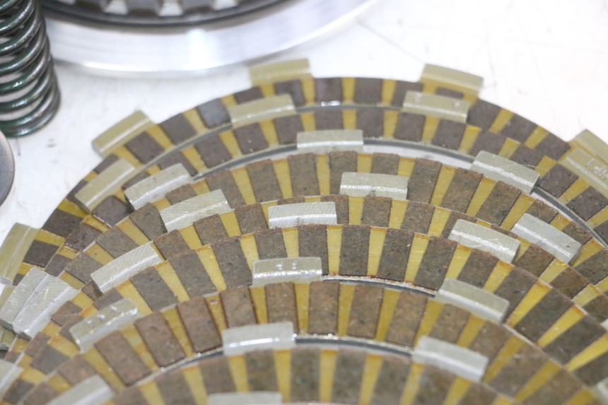 photo de KUPPLUNG HONDA CB R 1000 (2018 - 2023) - Hauptansicht