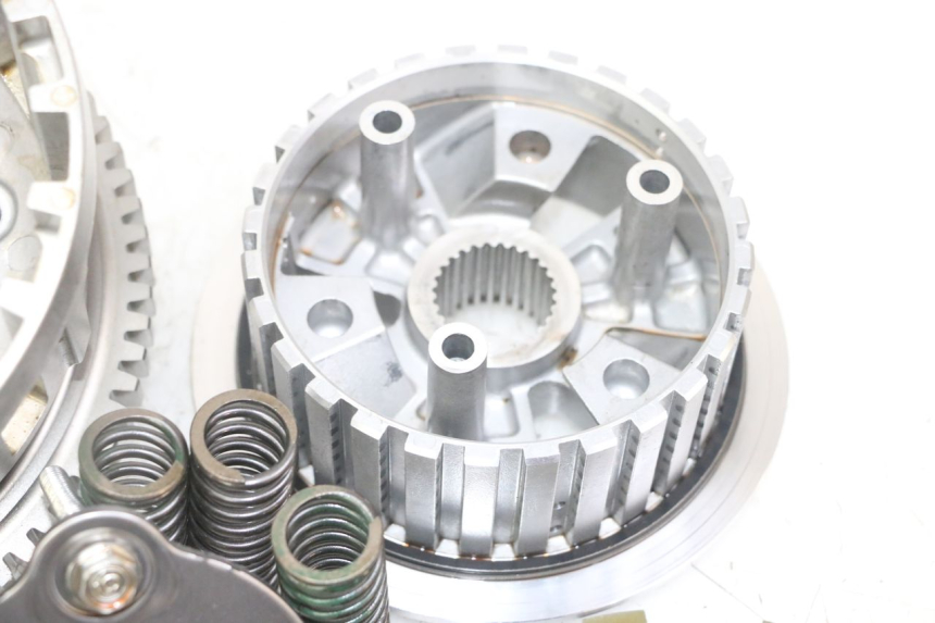 photo de KUPPLUNG HONDA CB R 1000 (2018 - 2023) - Alternative Perspektive