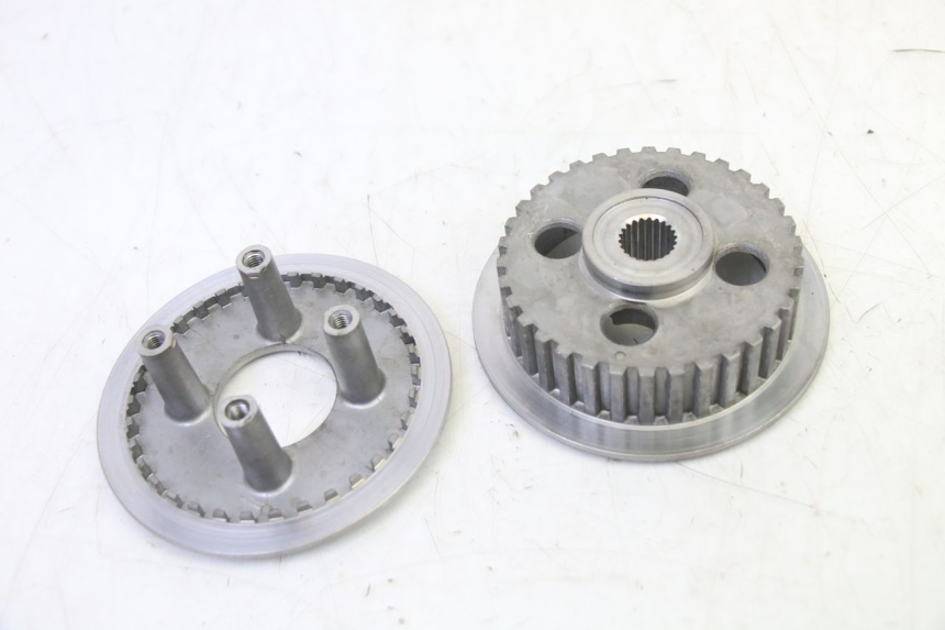 photo de KUPPLUNG HONDA CBF 125 (2009 - 2015) - Oberflächenzustand und Material