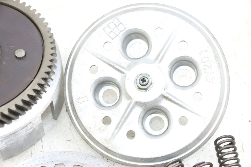 photo de KUPPLUNG SHERCO CITY CORP 125 (2003 - 2007) - Oberflächenzustand und Material