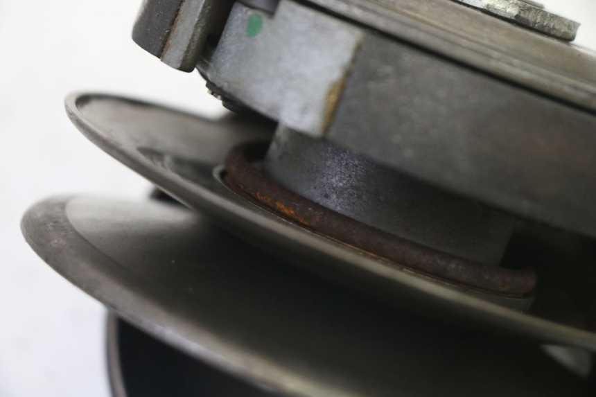 photo de KUPPLUNG PEUGEOT ELYSTAR 50 (2002 - 2014) - Technische Nahaufnahme