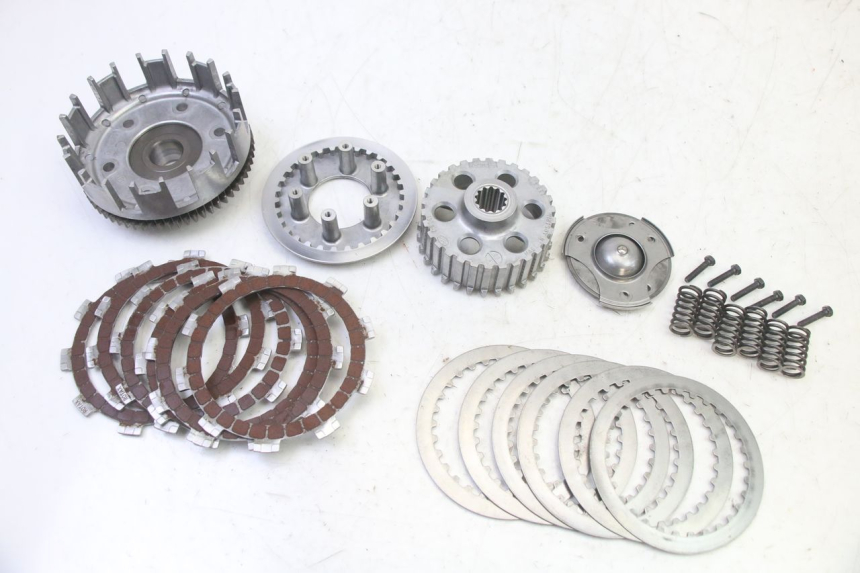 photo de KUPPLUNG APRILIA ETX 125 (1998 - 2002) - Hauptansicht