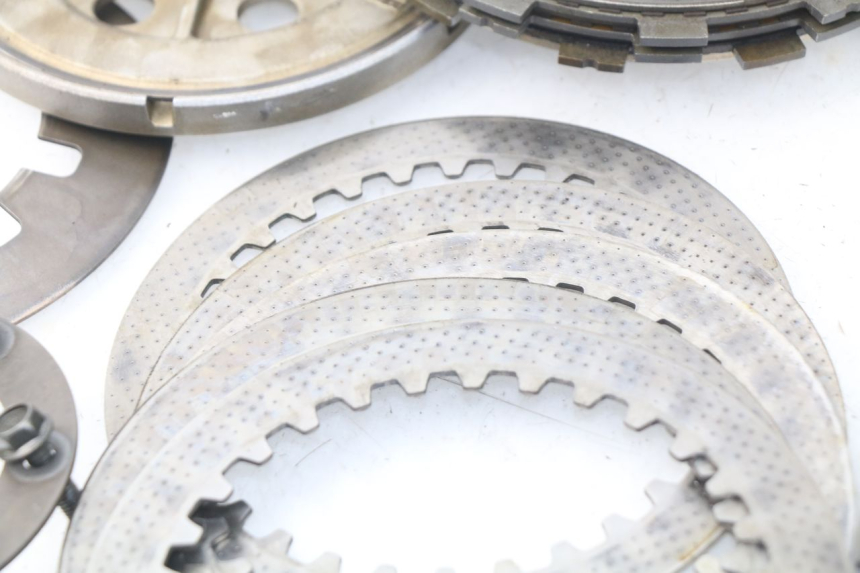 photo de KUPPLUNG YAMAHA FJR ABS 1300 (2006 - 2012) - Charakteristische Merkmale