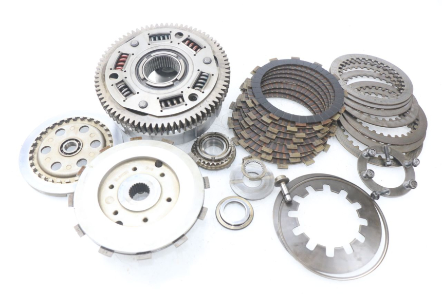 photo de KUPPLUNG YAMAHA FJR ABS 1300 (2006 - 2012) - Details der Befestigungspunkte