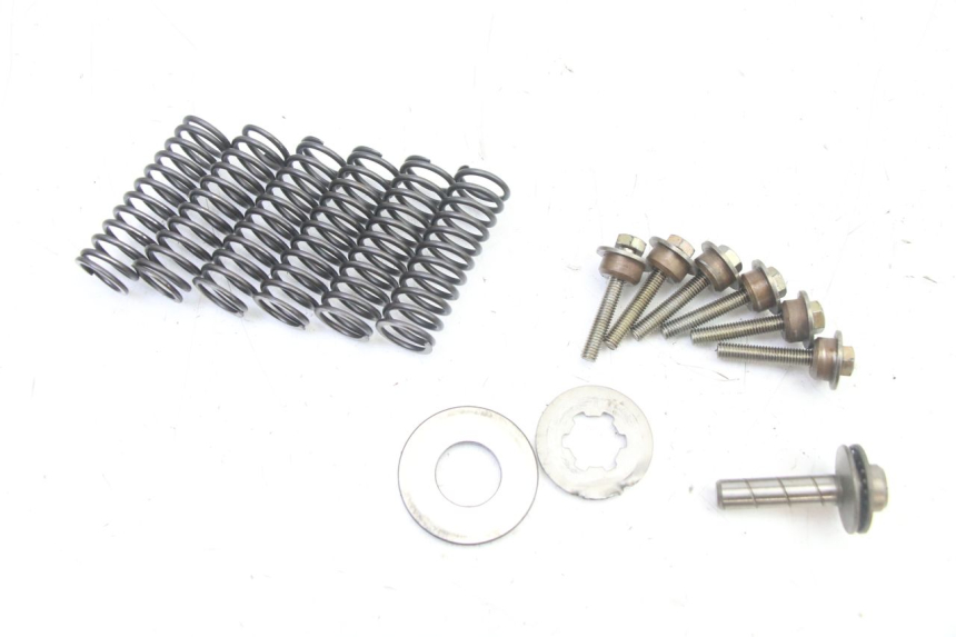 photo de KUPPLUNG SUZUKI GS GSE 500 (2001 - 2003) - Oberflächenzustand und Material