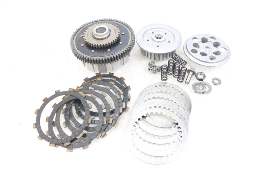 photo de KUPPLUNG SUZUKI GSX E 250 (1982 - 1983) - Zoom auf Komponenten