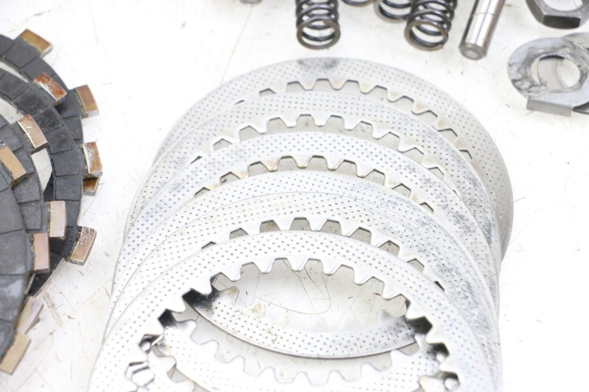 photo de KUPPLUNG SUZUKI GSX E 250 (1982 - 1983) - Detaillierte Sichtprüfung