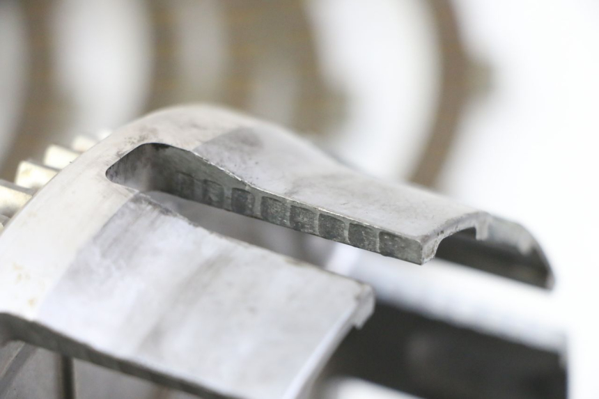 photo de KUPPLUNG KAWASAKI KX F KXF 450 (2009 - 2011) - Charakteristische Merkmale