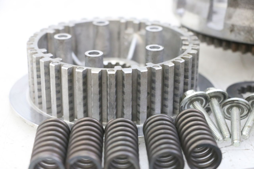 photo de KUPPLUNG KAWASAKI KX F KXF 450 (2009 - 2011) - Zoom auf Gebrauchszustand