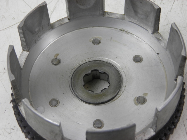 photo de KUPPLUNG KYMCO QUANNON 125 (2007 - 2014) - Details der Befestigungspunkte